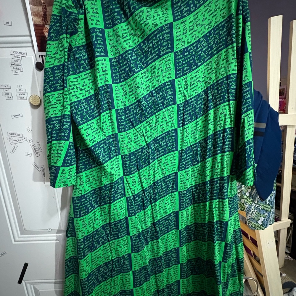 Svaha Green Printed Women's Dress Shakespeare’s Sonnets - Picture 4 of 4